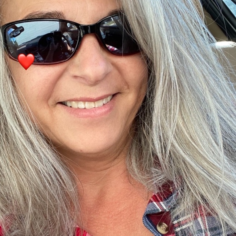 Meet your Posher, Michele